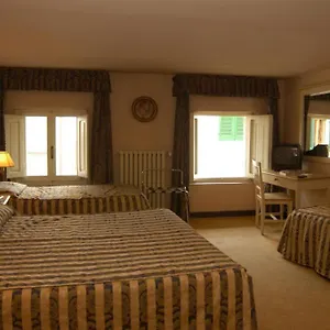 Hotel Quattro Gigli Palace, Montopoli in Val dʼArno